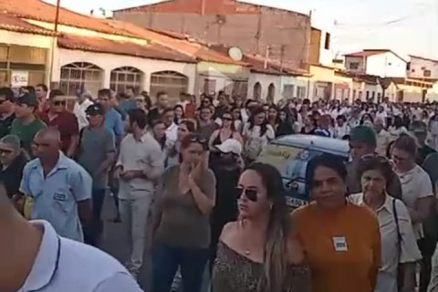 LAPÃO: Multidão foi ás ruas para se despedir de Bráulio