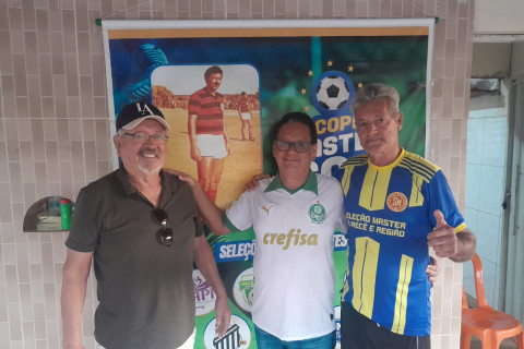 LAPÃO: Zé Garrafa ex-jogador de futebol é homenageado.