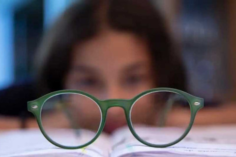 Estudo indica que miopia vai ultrapassar 740 milhões de novos casos entre crianças e adolescentes no mundo