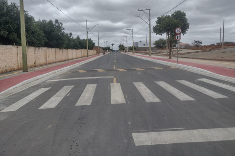 LAPÃO: Av. Dep. João Carlos Bacelar com novo visual