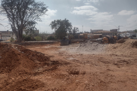 LAPÃO: PRAÇA DA FONTE EM OBRAS