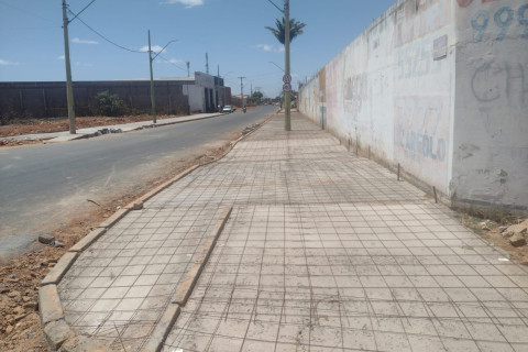 LAPÃO: Av. Perimetral ganha nova estrutura.